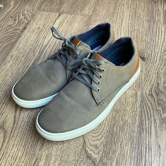Steve Madden Shoes Mens Sz 10.5 Gray Leather Sneakers Camden 667 Casual Lace Up - Picture 1 of 6